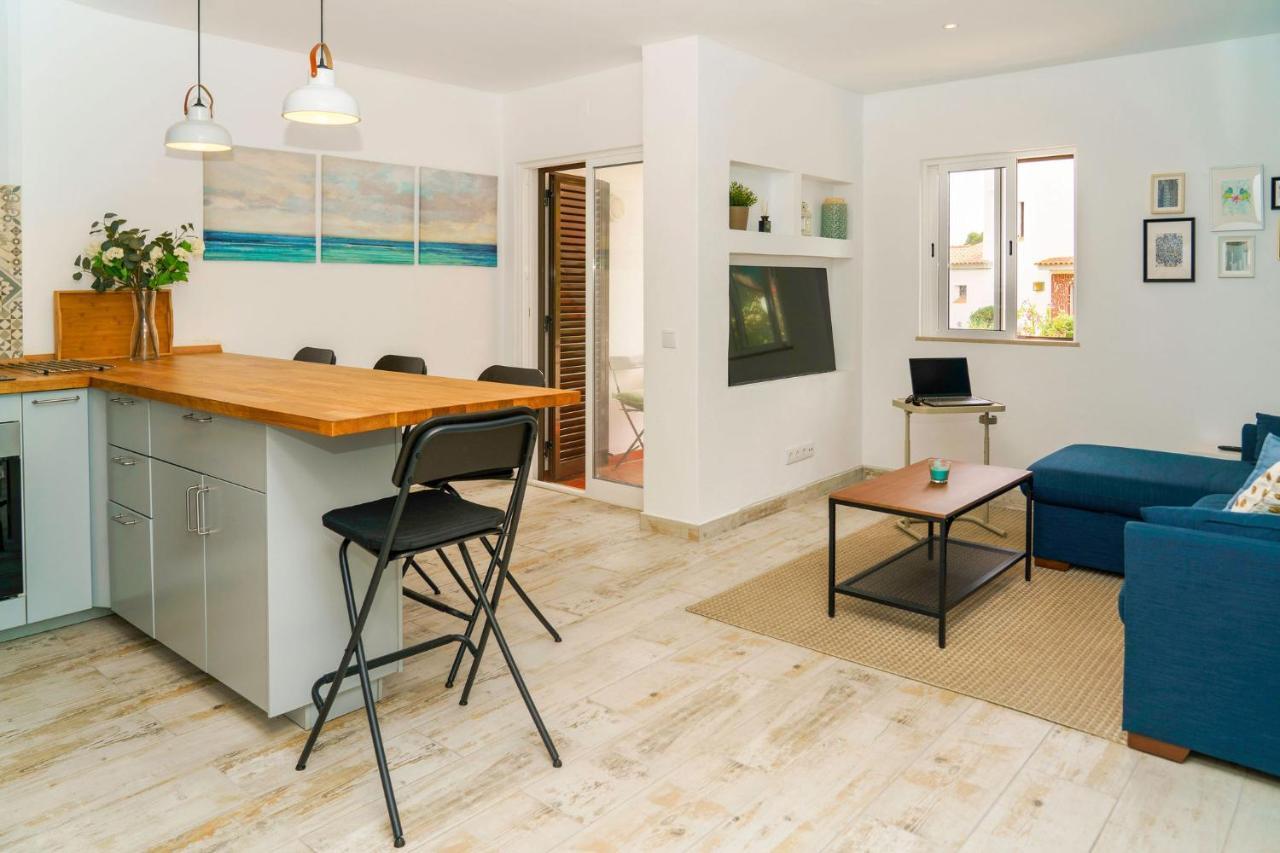 Maresia's - 200 Meters From Oura - By Bedzy Appartement